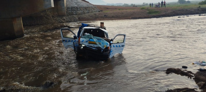 Four Killed, 13 Injured as Busia–Tororo Road Crash Sends Car into River Malaba