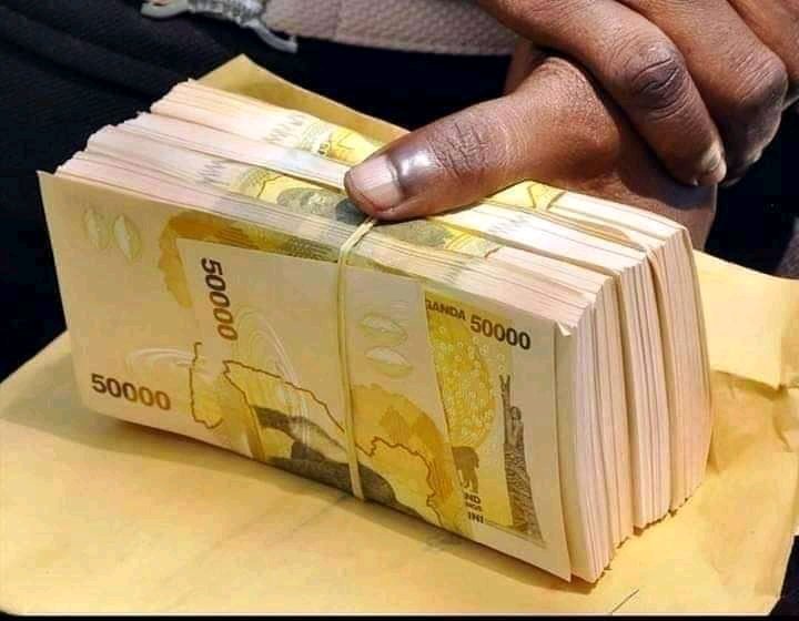 Smart Ways to Make Over Shs100,000 Daily Online in Uganda