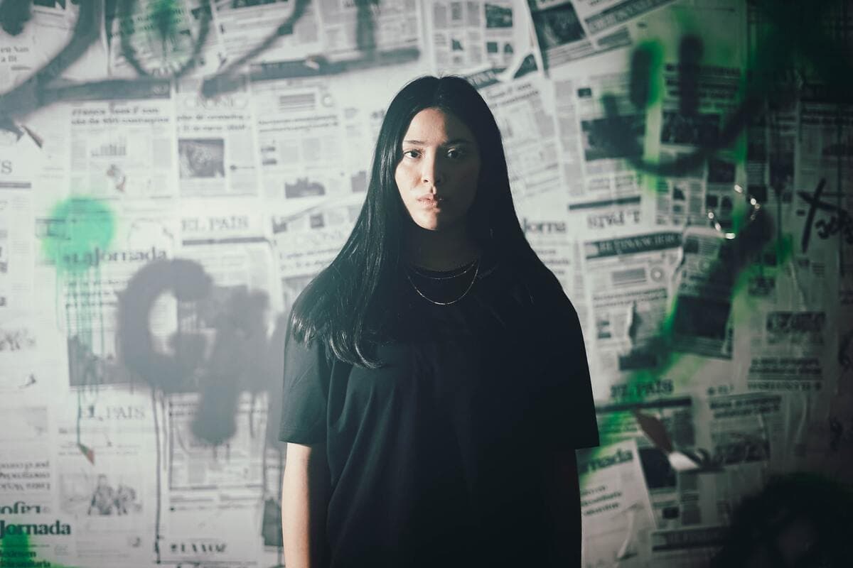 15 Fashionable Women’s Wide-Width Shoes For Problem Feet