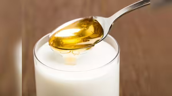 7 Things That Can Happen to Your Body When You Have Honey With Milk
