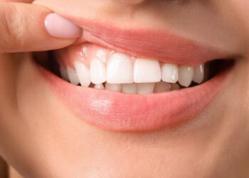 Stop Wasting Money on Dentists: Simple Ways to Protect Your Teeth at Home